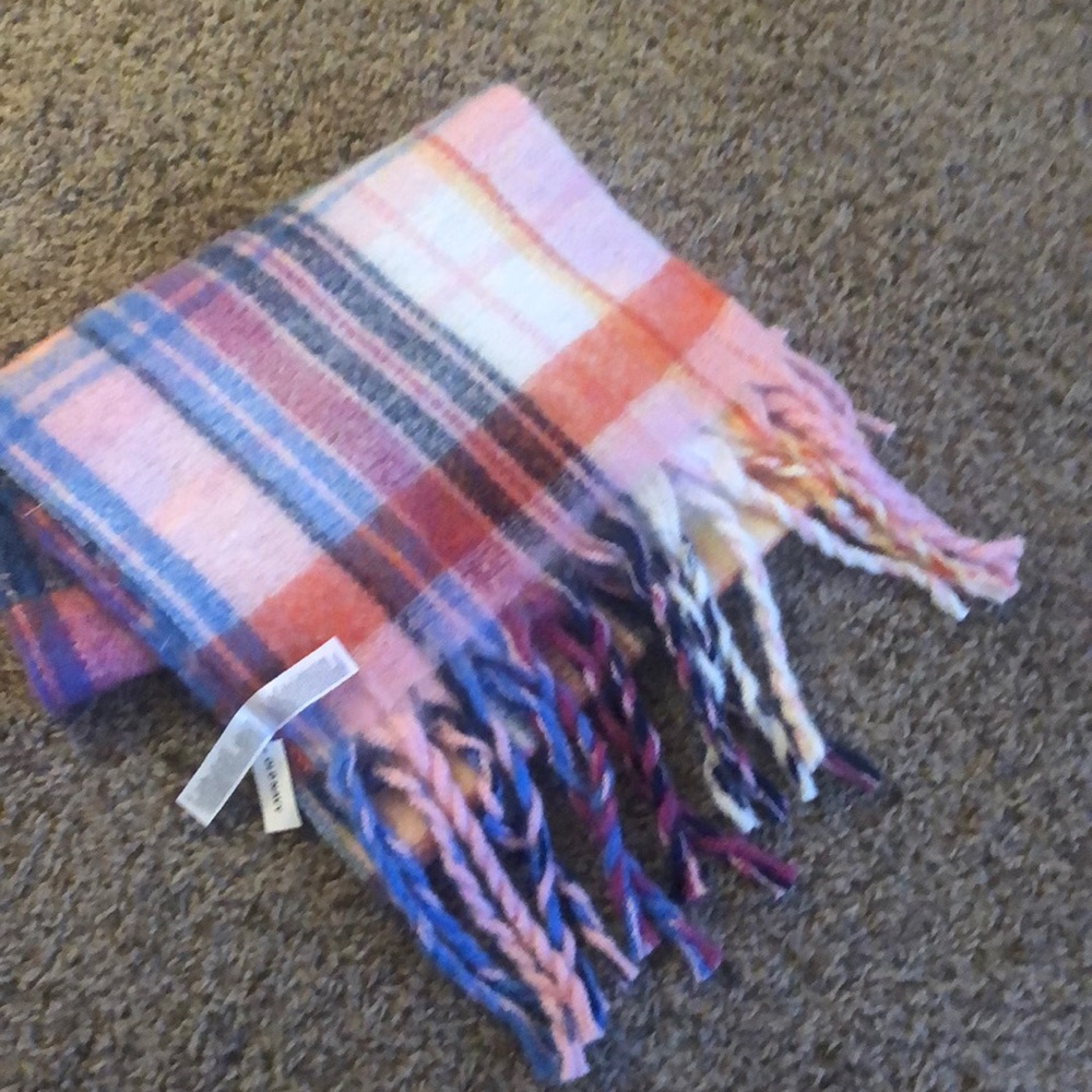 Old navy scarf